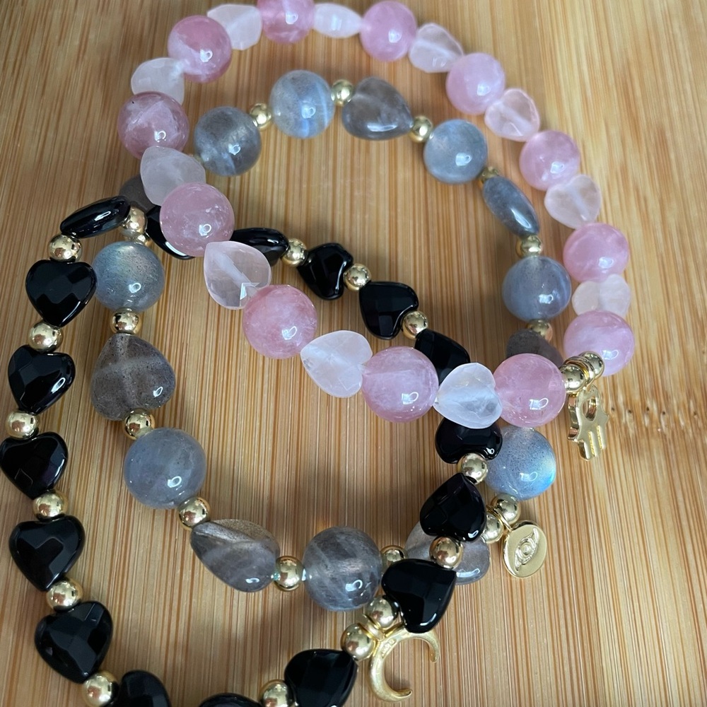 Madagascar Rose Quartz Heart Stretch Bracelet - Picture 5 of 8